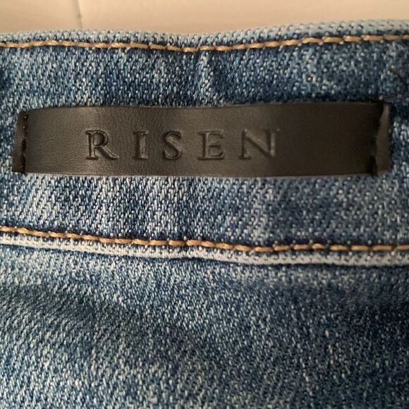 Raisen High Waisted Distressed Raw Hem Denim Shorts Size S - Picture 8 of 12